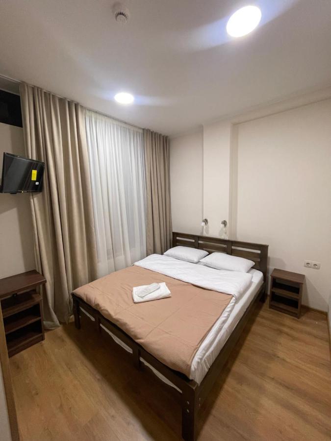 Art Family Hotel Tbilisi Quarto foto